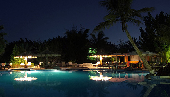 Al-Nahda Hotel Pool by Night Normal