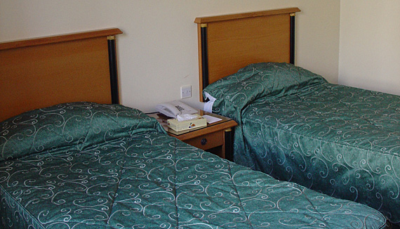 Fajal Daris NIzwa Hotel Twinroom02 Normal