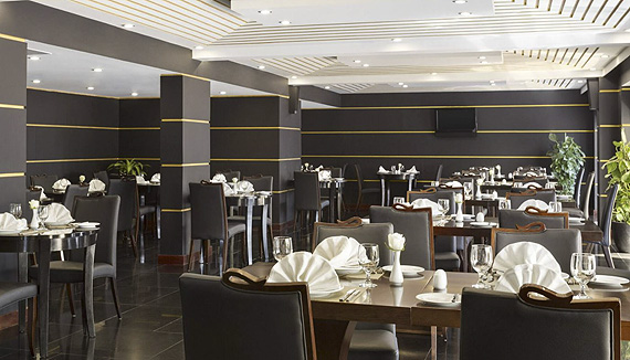 Ramadan Qurum Hotel Muscat NoirRestaurant Normal