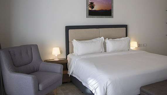 01_PoolVillaTanuf_doppelbett_normal