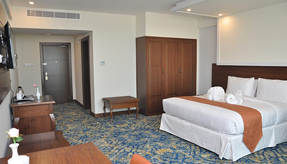 07_SurGrandHotel_roomview_normal