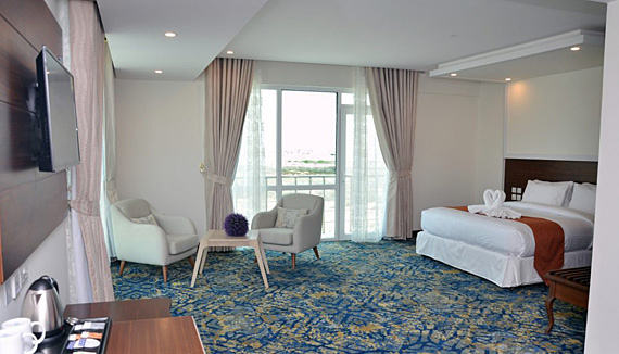09_SurGrandHotel_suite_normal