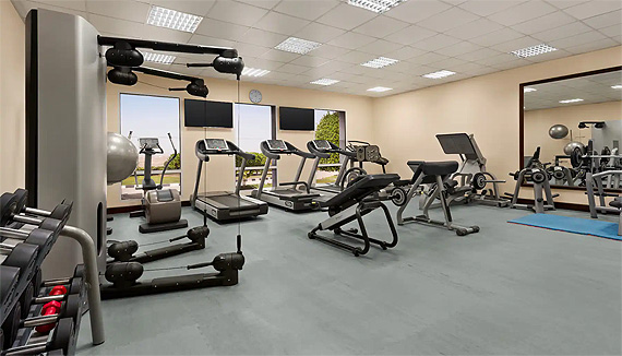 WyndhamGardenSLLMirbat_gym_04normal